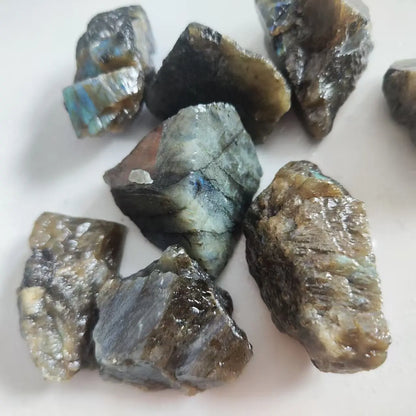 Natural Raw Labradorite Stone Reiki Healing Rough Crystal Raw Stone Mineral Specimens Ornament Home Decoration Stone